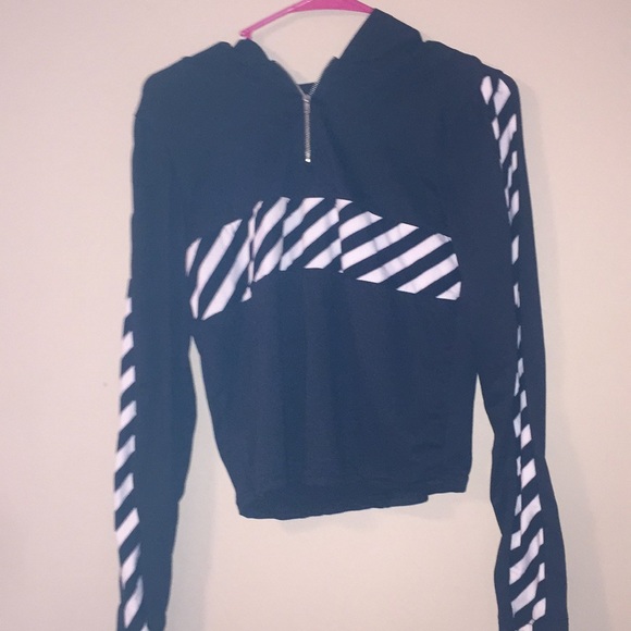 Super Cute Cropped Hoodie - Picture 1 of 5